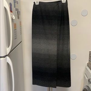Liz Claiborne Wool skirt excellent condition